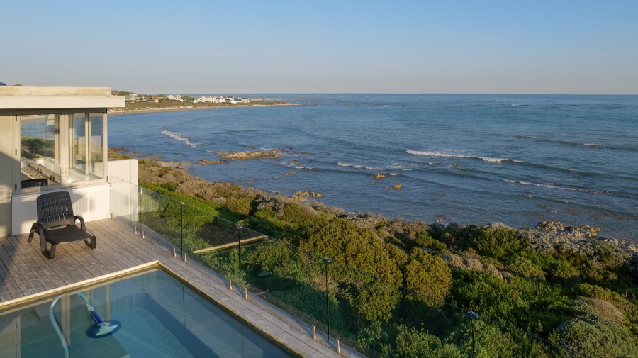5 Bedroom Property for Sale in Suiderstrand Western Cape